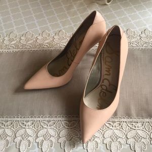 Sam Edelman Nude Leather Pointed Toe Pump